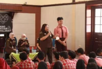 Keterangan foto : Kejaksaan Negeri Kota Malang melaksanakan program Jaksa Masuk Sekolah dengan mengangkat tema mengenai “Kenali Hukum, Jauhi Hukuman”, Jumat (11/9/2023)