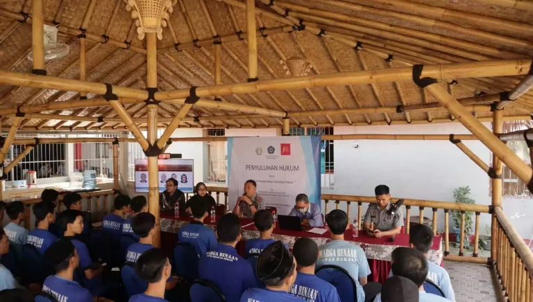 Lapas Kelas IIA Bekasi Laksanakan Penyuluhan Hukum Secara Edukatif pada WBP I Teras Media
