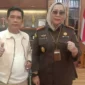 Keterangan foto : Kepala Kejaksaan Negeri (Kajari) Lebak, Mayasari bersama Sekjen Matahukum, Mukhsin Nasir menggunakan baju putih, Rabu (16/8/2023)