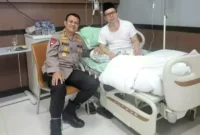 Keterangan foto : Kapolda Banten Irjen Pol. Prof. Dr Rudy Heriyanto membesuk Ketua MUI Banten, Senin (21/8/2023)