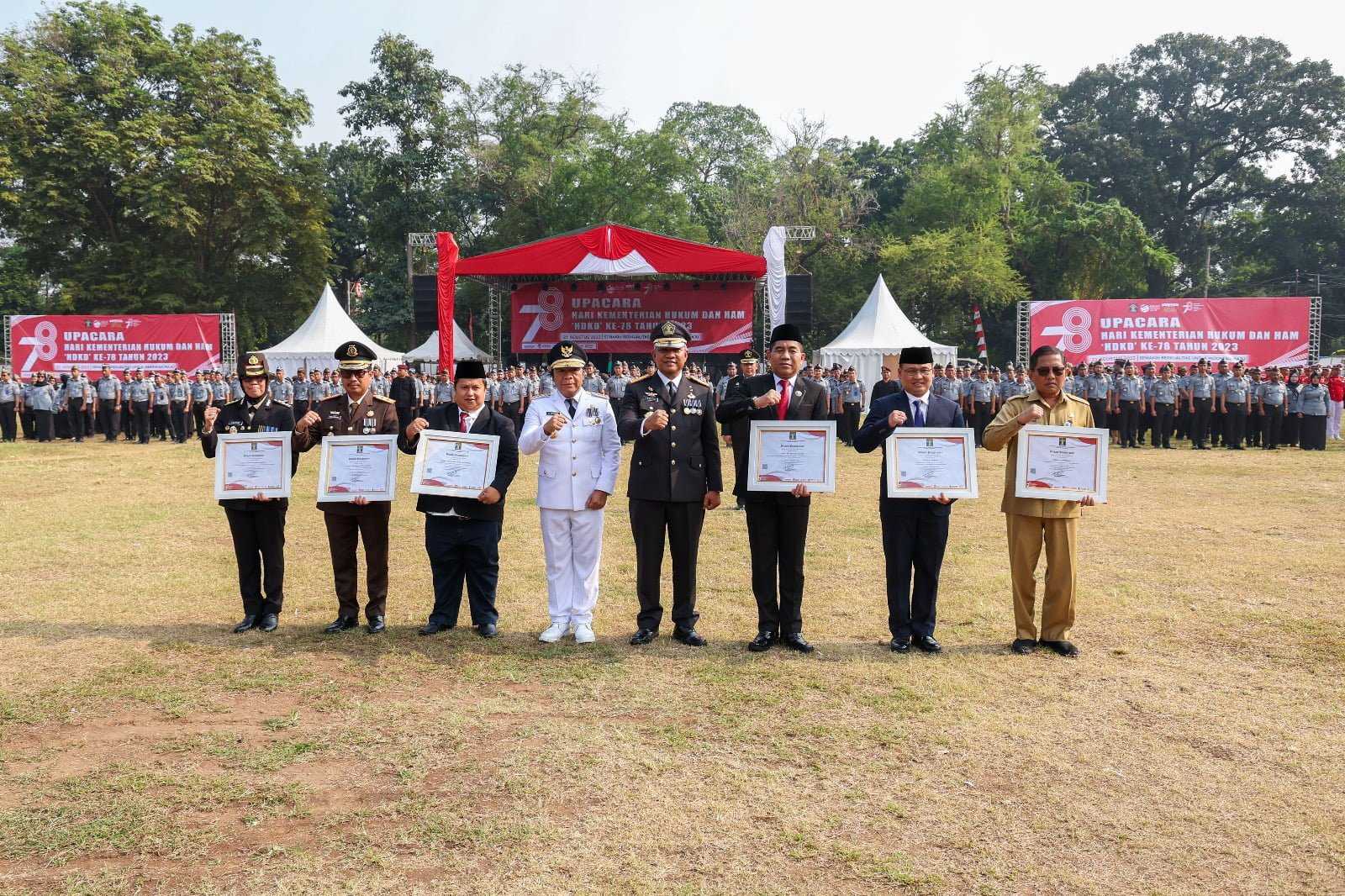 Pj Gubernur Al Muktabar Raih Penghargaan Dari Kanwil Kemenkumham Provinsi Banten I Teras Media