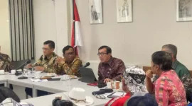Keterangan foto : Menkopolhukam Mahfud MD dan Menkumham RI Yassona Laoly di Amsterdam Belanda, (Minggu, 27/8/2023) 