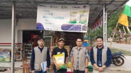 Keterangan foto : Petugas Bulog Lebak Pandeglang saat kampanyekan SPHP, Minggu (27/8/2023)