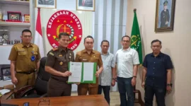 Keterangan foto : Kejaksaan Negeri Kota Malang melaksanakan penandatanganan pakta integritas dan pemaparan Ekspose terhadap permohonan Pengamanan Pembangunan Strategis (PPS), Selasa (29/8/2023)