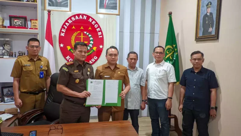 Keterangan foto : Kejaksaan Negeri Kota Malang melaksanakan penandatanganan pakta integritas dan pemaparan Ekspose terhadap permohonan Pengamanan Pembangunan Strategis (PPS), Selasa (29/8/2023)