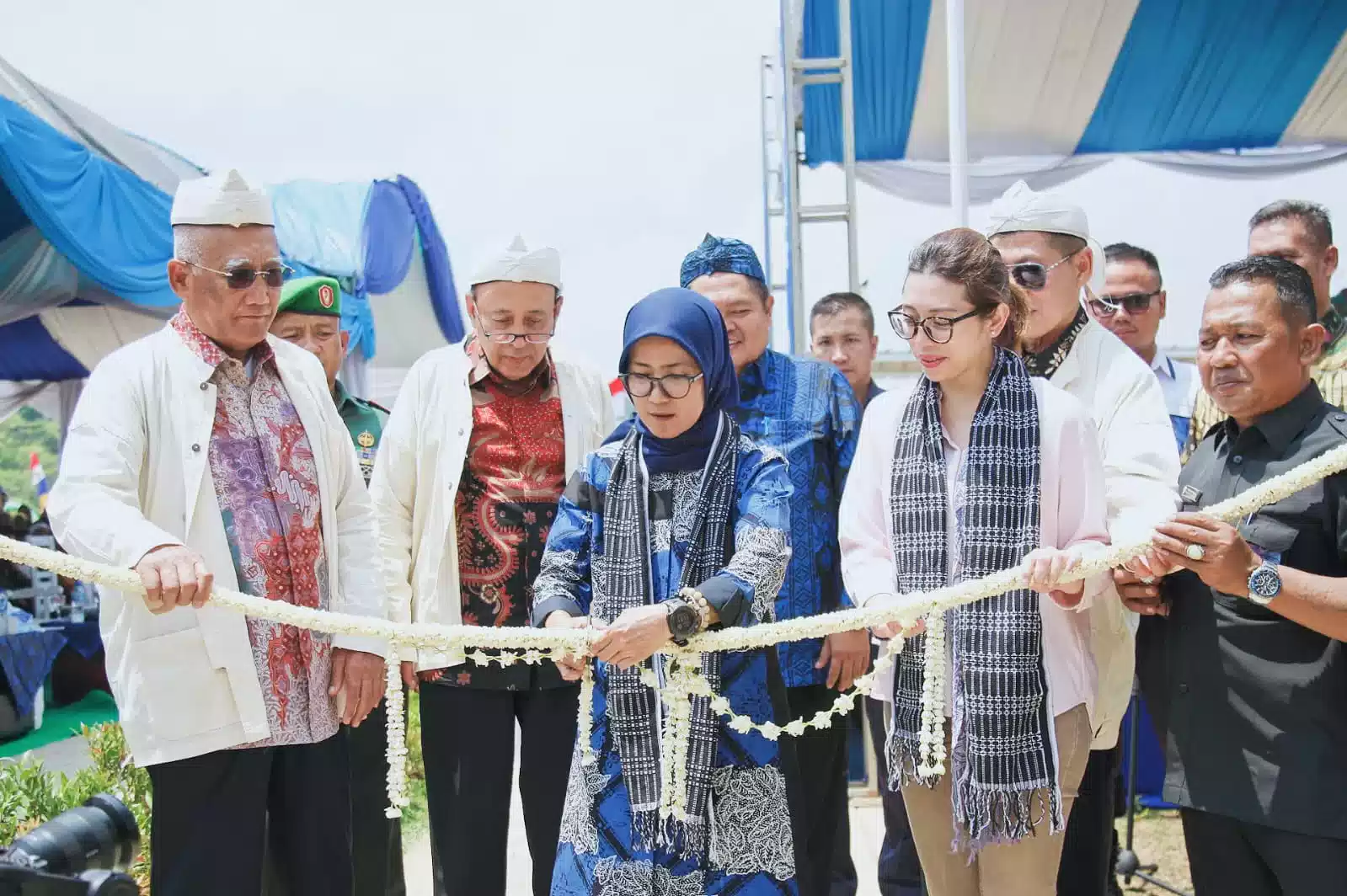 Bupati Lebak Resmikan Kawasan Wisata Baduy Saung Sadulur Damandiri I Teras Media