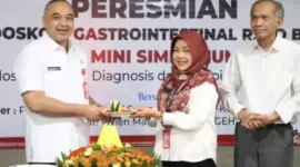 Keterangan Foto:  Bupati Tangerang Ahmed Zaki Iskandar meresmikan layanan unit Endoskopi RSUD Balaraja, Rabu (23/8/23).