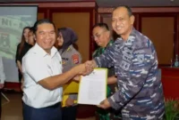 Foto: Pj Gubernur Al Muktabar Kukuhkan Klaster Logistik Penanggulangan Bencana Provinsi Banten