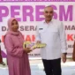 Keterangan Foto: Bupati Tangerang Ahmed Zaki Iskandar meresmikan bedah rumah marbot masjid dari program Jaringan Nurani Rakyat (Janur) di Kampung Cituis, Desa Surya Bahari, Kecamatan Pakuhaji, Kabupaten Tangerang, Selasa (5/9/2023).