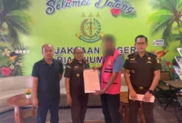 Keterangan foto; Tim Penyidik pada Kejaksaan Negeri Biak Numfor telah melakukan pemeriksaan terhadap Tersangka dengan Inisial : Y.M.P., Rabu (13/09/2023).