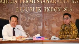 Keterangan foto : Pengamat Politik, Iskandarsyah memakai baju batik, Jumat (1/9/2023)
