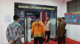 Keterangan foto : Kepala Rutan Kelas I Depok, Andi Gunawan bersama dengan Ketua Zona Integritas (ZI), Tunggadewi Ratu Wardhani dan Tim Pokja Wilayah Bebas dari Korupsi (WBK) pagi ini kembali menerima kedatangan Tim Inspektorat Wilayah II, Minggu (2/9/2023)
