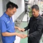 Keterangan foto : Petugas periksa kebersihan kuku warga binaan di lapas Cirebon, (Kamis, 14/9/2023) 