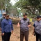 Keterangan foto : Kepala Kejaksaan Negeri Kota Malang, Edy Winarko bersama dengan Tim Pengamanan Pembangunan Strategis (PPS) Kejaksaan Negeri Kota Malang, melakukan peninjauan lapangan terhadap empat Proyek Strategis Daerah di Kota Malang, Jumat (15/9/2023)