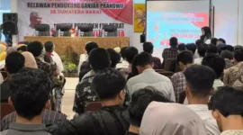 Keterangan foto : Lebih kurang 200 orang relawan-relawan Ganjar Pranowo mendeklarasikan dukungannya, di Hotel Kawana, Kota Padang, Rabu (29/9/2023)