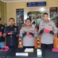 Keterangan poto : Kapolres Kab Serang, memperlihatkan  barangbukti kepada awak media di Mapolres kab Serang