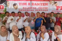 Keterangan foto : Tim 8 sebagai konsorsium organ organ relawan jokowi 2013 - 2014, hingga 2019 yang bergerak bersama Prabowo di Banten, Sabtu (1/10/2023)