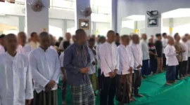 Keterangan foto : Pegawai dan Warga Binaan Lapas Cirebon Gelar Pasbi Siraman Rohani, (Rabu, 4/10/2023) 