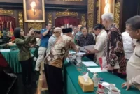Keterangan foto : Puluhan akademisi lintas Perguruan Tinggi (PT) menemui Menteri Pertahanan Prabowo Subianto di Kantor Kemenhan RI, Jalan Medan Merdeka Barat, Selasa, 3 Oktober 2023.