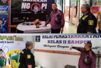 Keterangan foto : Kepala Kantor Wilayah Kementerian Hukum dan HAM (Kakanwil Kemenkumham) Kalimantan Tengah, Hendra Ekaputra meminta jajarannya agar tetap ‘On the track’, Sabtu (7/10/2023)