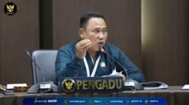 Keterangan foto : Anggota DPRD Lebak, Musa Weliansyah, mendesak Badan Pengawas Pemilu (Bawaslu) segera memberhentikan 23 orang anggota Panwascam, Selasa (10/10/2023)