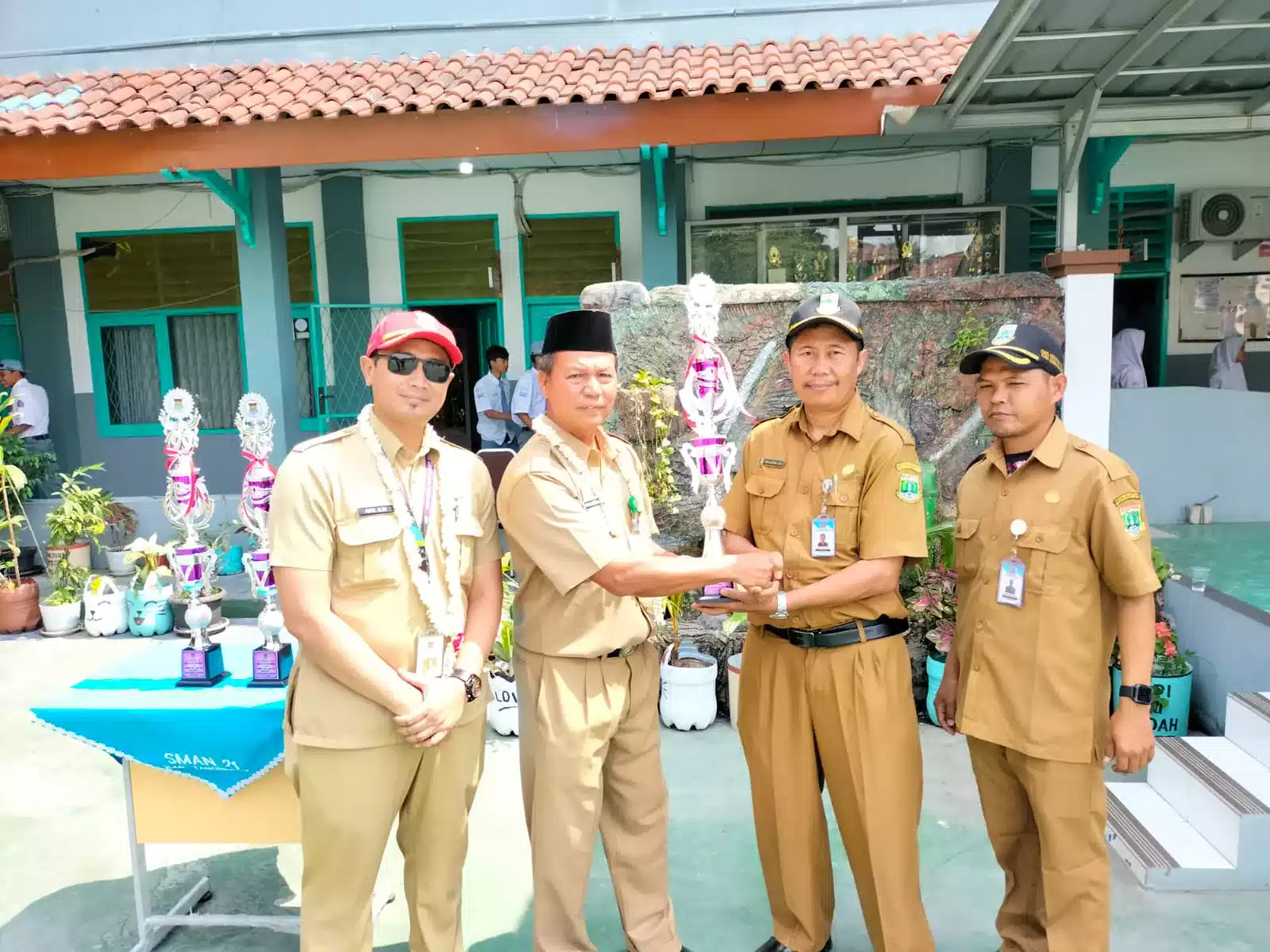 SMAN 21 Kabupaten Tangerang Juara 1 Lomba Tata Upacara Bendera Tingkat Wilayah 5 I Teras Media