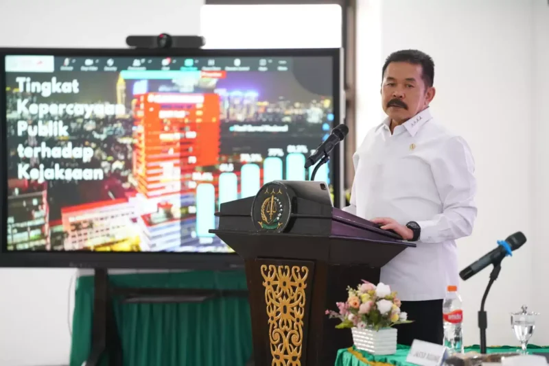 Keterangan foto : Kejaksaan Agung (Kejagung) mulai memeriksa pejabat terkait dugaan korupsi importasi gula periode 2015-2023.