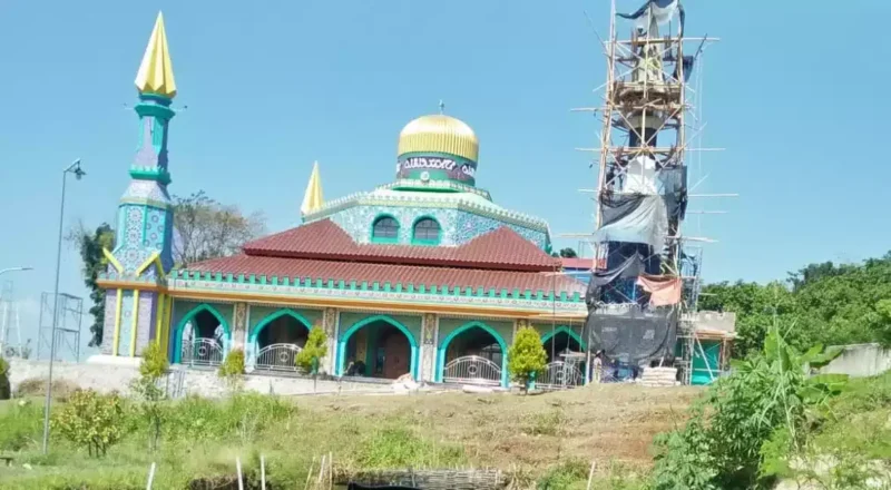 Keterangan foto; Pesantren Hayya Alash Sholaah dan Masjid Hayya Alal Falah di Pelabuhan Ratu, Jumat (13/10/2023)