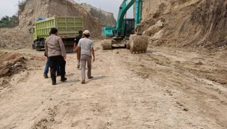 IMG-20231026-WA0208 Sebabkan Meninggal Dunia, Penyidik Polres dan JPU Kejari Lebak Dingatkan Teliti Tangani Kasus Galian Tanah Merah I Teras Media