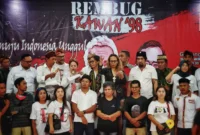 Keterangan foto : Lagu Dara Juang Menggema Dalam Deklarasi Dukungan Untuk Ganjar - Mahfud oleh Aktivis Reformasi, Minggu (29/10/2023)
