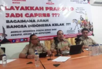 Keterangan foto : Ketua Umum DPP NCW, Hanifa Sutrisna kepada awak media saat melakukan konferensi pers, Senin (23/10/2023) di Pancoran Jakarta Selatan.