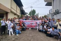 Keterangan foto : Pantang mundur sebelum menang menjadi tekad bulat relawan relawan Ganjar Pranowo Mahfud MD di kota padang, Minggu (22/10/2023)