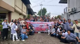 Keterangan foto : Pantang mundur sebelum menang menjadi tekad bulat relawan relawan Ganjar Pranowo Mahfud MD di kota padang, Minggu (22/10/2023)
