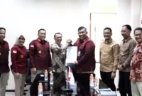 Keterangan foto : Kakanwil Kemenkumham Jabar R. Andika Dwi Prasetya Bekerjasama dengan Badan Kesatuan Bangsa dan Politik tandatangani NPHD, (Jum'at, 17/11/2023)