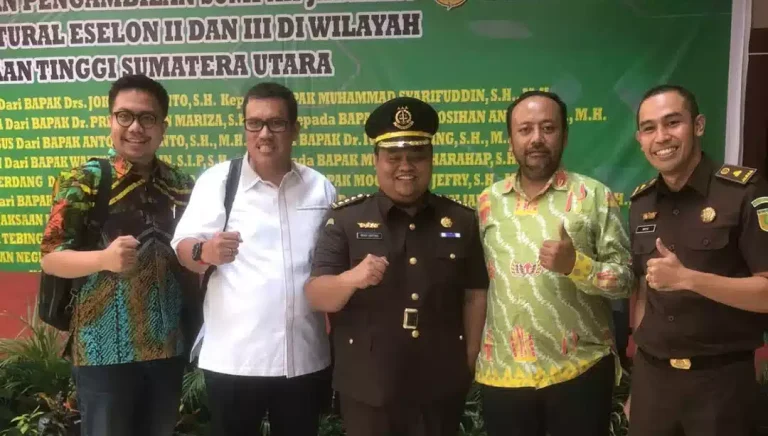 IMG-20231101-WA0092_1 Kajati Sumut Lantik Wakajati dan Aspidsus Dr Iwan Ginting I Teras Media