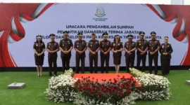 Keterangan foto : Jaksa Agung Lantik 7 Pejabat Kejati dan Kajari DKI jakarta, (TerasMedia/Foto) 