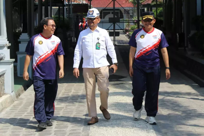 Keterangan foto : Kepala Lapas Cirebon Yan Rusmanto Beserta Jajaran, (Sabtu, 4/11/2023) 