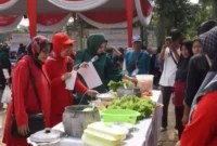 Keterangan foto : Camel Petir, sosok yang dikenal luas karena kepeduliannya terhadap isu-isu sosial, baru-baru ini dinobatkan oleh netizen sebagai Duta Sembako, Sabtu (4/11/2023)