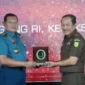 Keterangan foto : Jaksa Agung Muda Pembinaan (JAM-Pembinaan) Dr. Bambang Sugeng Rukmono tandatanganani Nota Kesepahaman (MoU) antara Kejaksaan RI, Mahkamah Agung dan Tentara Nasional Indonesia (TNI) tentang Administrasi Berkas Perkara Berbasis Sistem Elektronik dalam Penyelesaian Perkara Pidana dan Perkara Koneksitas di Lingkungan Peradilan Militer, Senin (6/11/2023)