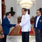 Keterangan Poto : Presiden Jokowi Terima Sambutan dari PWI pusat di istana merdeka 