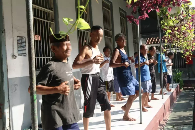 Keterangan foto : Warga Binaan Lapas Cirebon Ikuti Senam Super SEFT, (Selasa, 14/11/2023) 