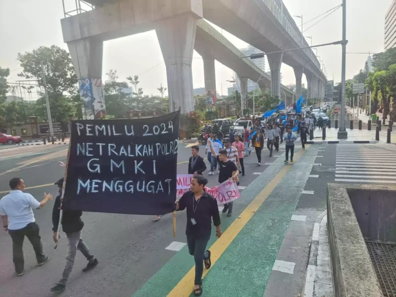 Keterangan foto : Pengurus Pusat Gerakan Mahasiswa Kristen Indonesia meminta agar semua Aparatur Sipil Negara (ASN), jajaran Tentara Nasional Indonesia (TNI) dan Kepolisian Republik Indonesia (Polri) harus berkomitmen untuk menjaga netralitas pada pelaksanaan pemilihan umum (Pemilu) 2024, Selasa (21/11/2023)