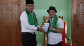 Keterangan foto : Kadivpas Kemenkumham Jabar Resmi Wisuda 25 WBP Santri Pondok Pesantren Daarut Taubah Rutan Kelas I Bandung, (Rabu, 22/11/2023) 