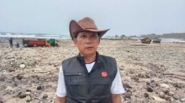 Keterangan foto : Sekjen Matahukum Mukhsin Nasir dan Nurokhman sebagai salah satu peserta seleksi Calon Anggota Komisi Kejaksaan Republik Indonesia (KKRI) juga
Mantan Ketua Forum Wartawan Kejaksaan Agung (Forwaka)
Mukhsin dan Nurohkman, Senin (27/11/2023)