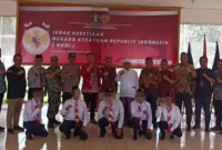 Keterangan foto : 5 Orang Narapidana Terorisme Ikrar dan Janji Setia Pada NKRI disaksikan Langsung KadivPas Kemenkumham Jabar Kusnali, (Jum'at, 24/11/2023)