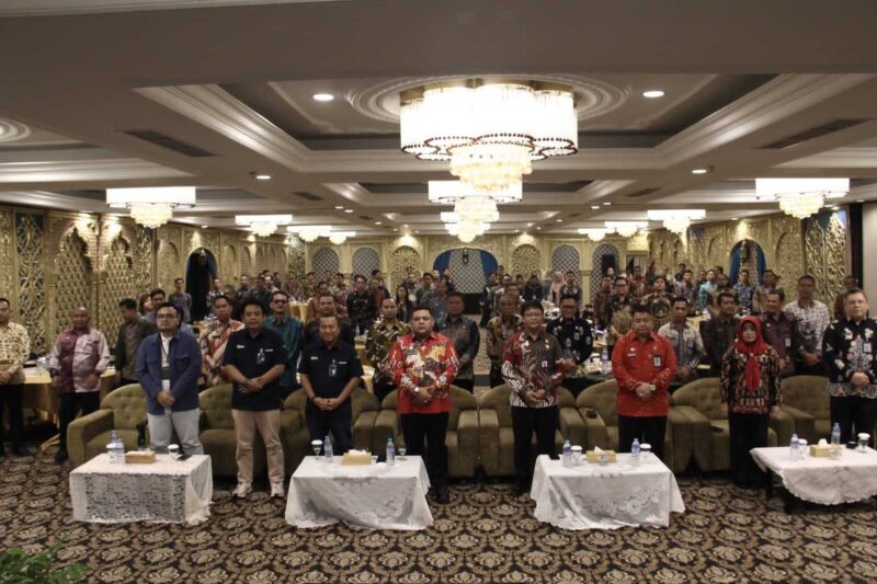 Keterangan foto : Kegiatan tersebut dilaksanakan di Takalar Room Grand Mahkota Hotel, Kamis (23/11).