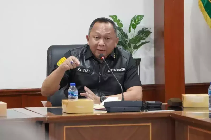 Keterangan foto : Kepala Pusat Penerangan Hukum (Kapuspenkum) Kejagung Ketut Sumedana, Senin (27/11/2023)