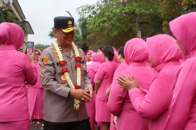 Keterangan foto : Polda Banten menggelar acara pisah sambut pimpinan baru dari Irjen Rudy Heriyanto kepada Irjen Abdul Karim, Senin (27/11/2023) kemarin.