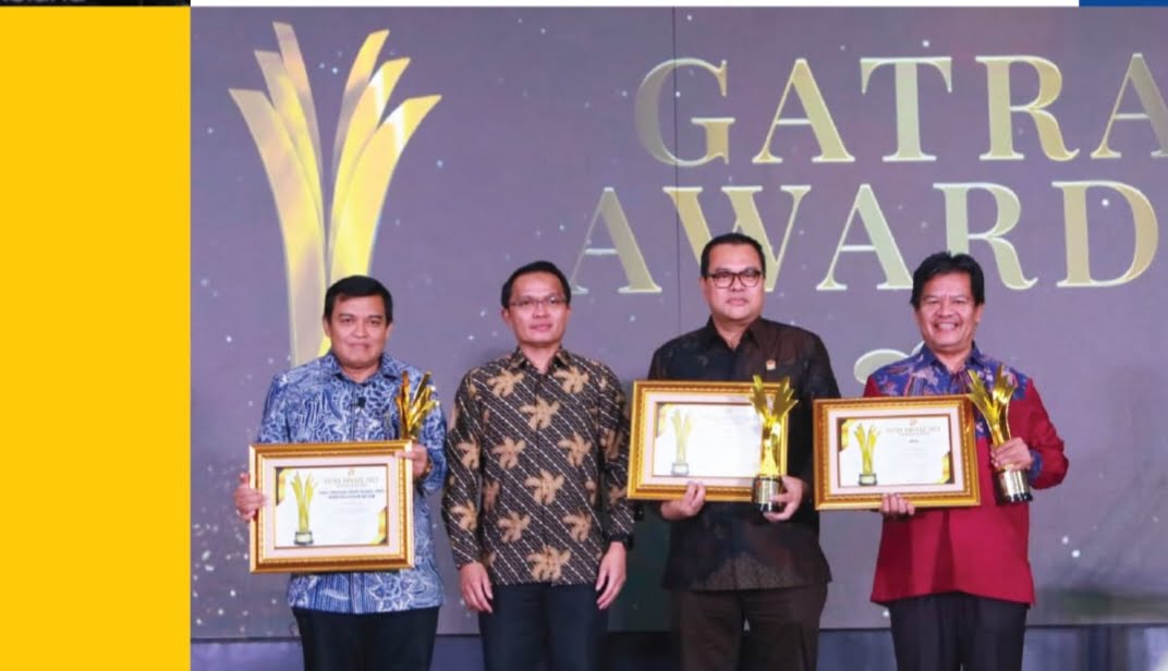 BPHN Kemenkumham Raih Anugerah Prestisius Kategori Hukum dalam Gatra Awards 2023 I Teras Media