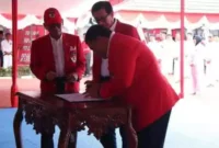 Keterangan foto : Menteri Hukum dan Hak Asasi Manusia Republik Indonesia (Menkumham RI) Yasonna H Laoly, meresmikan 28 Graha Kempo (FKI) Kemenkumham Kalbar di halaman Lembaga Pemasyarakatan Kelas IIA Pontianak, Selasa (28/11).
